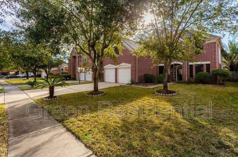 4818 Schiller Park Ln - Photo 3 of 39