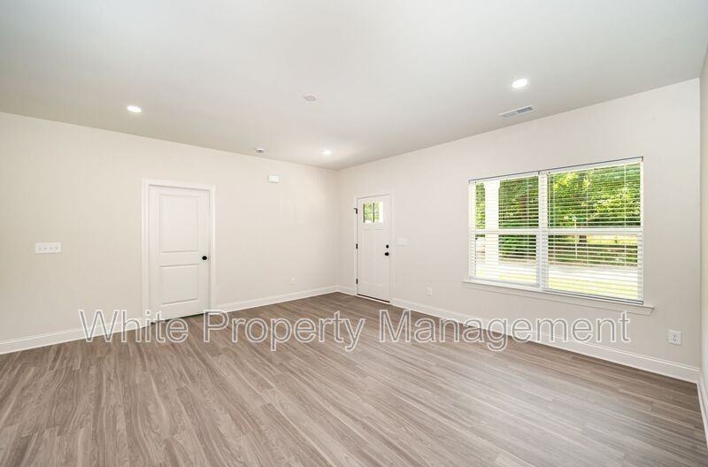 412 Hampton St - Photo 4 of 18