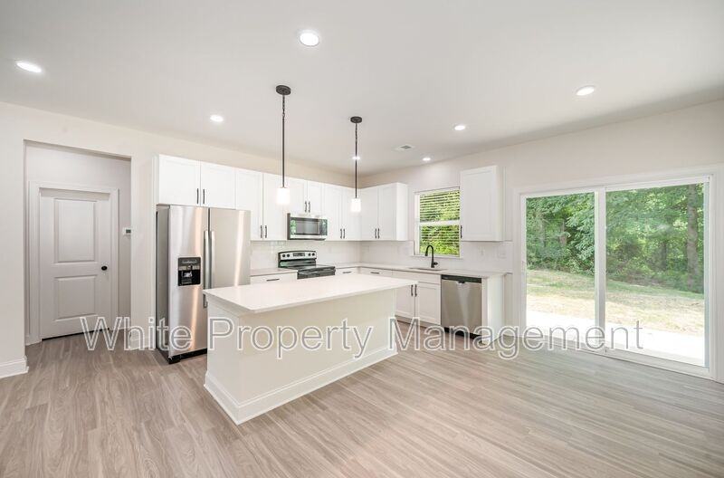 412 Hampton St - Photo 7 of 18