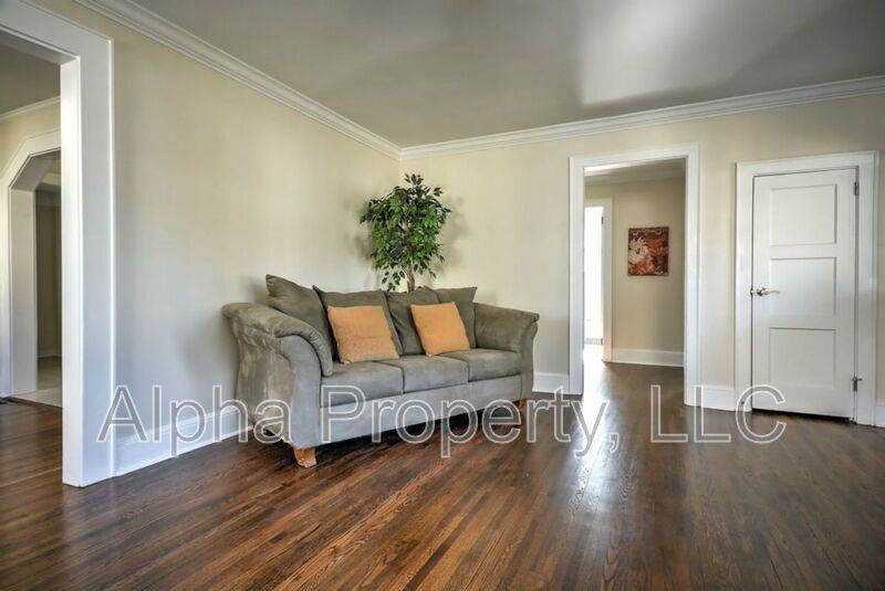 407 S Florida Ave - Photo 7 of 32