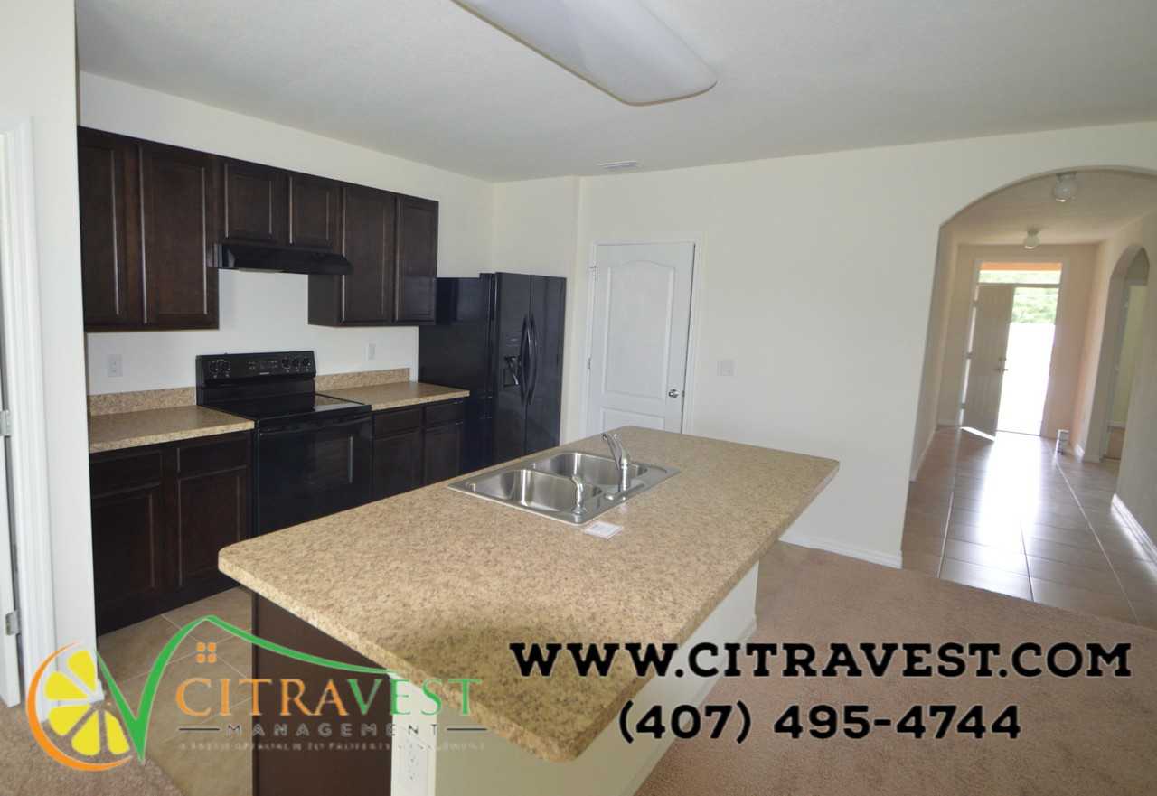 435 Squires Grove Dr - Photo 3 of 11
