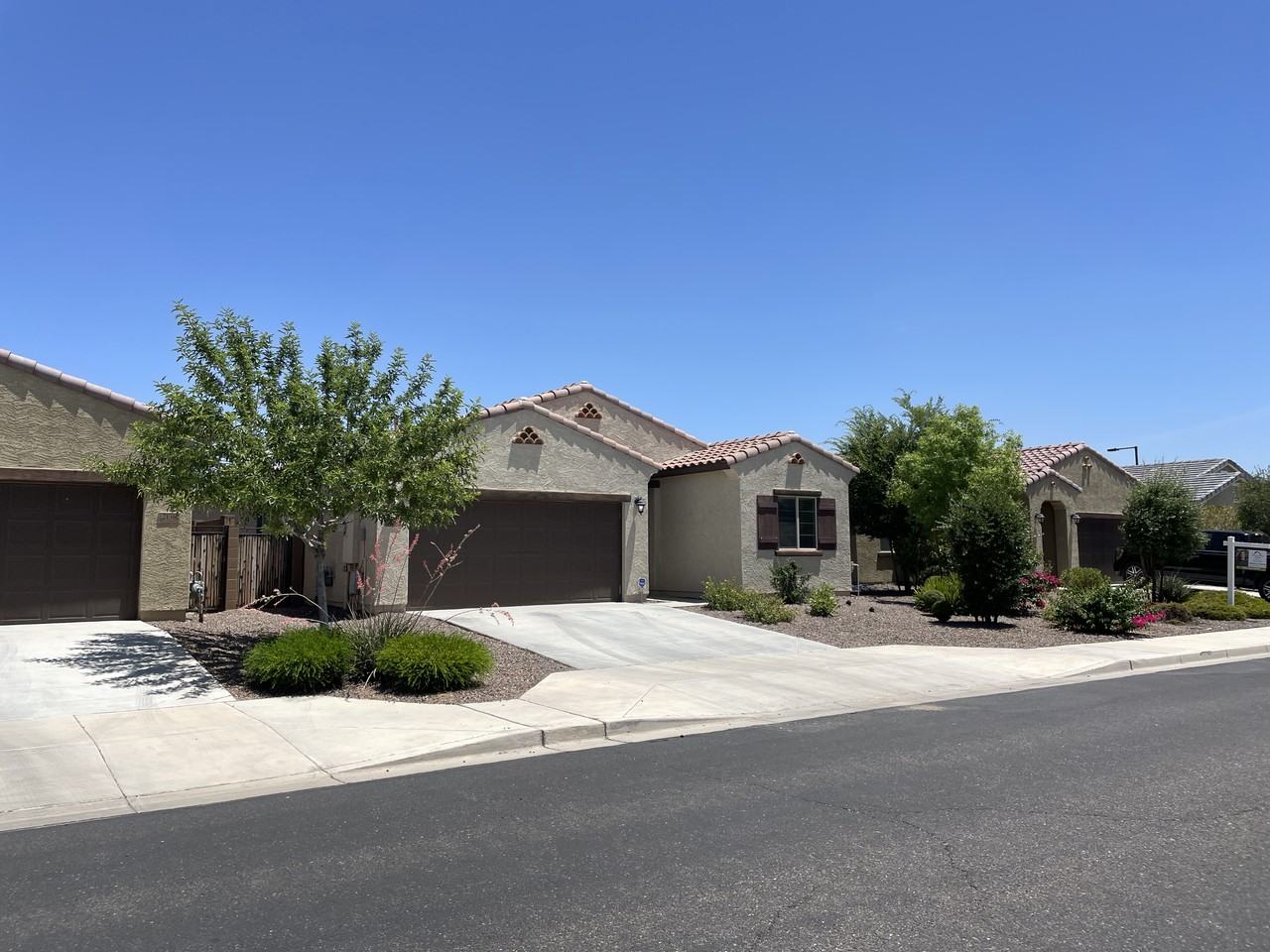 21354 W Monte Vista Rd - Photo 2 of 50