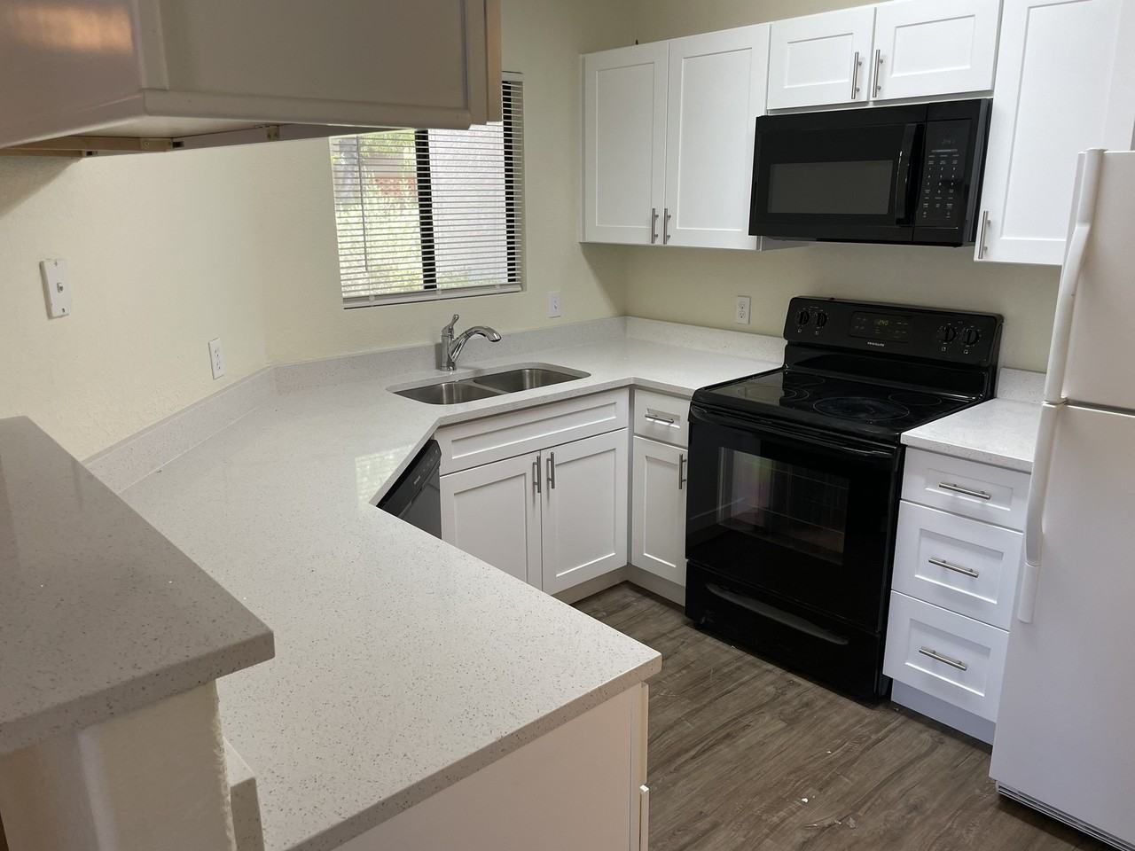 5751 N Kolb Rd #20102 - Photo 6 of 45