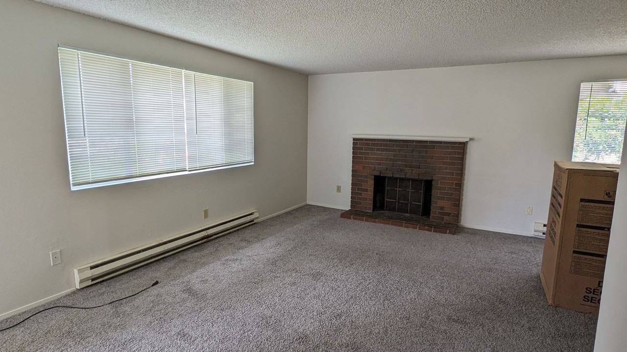 8609 8th Ave W #1 - Photo 2 of 11