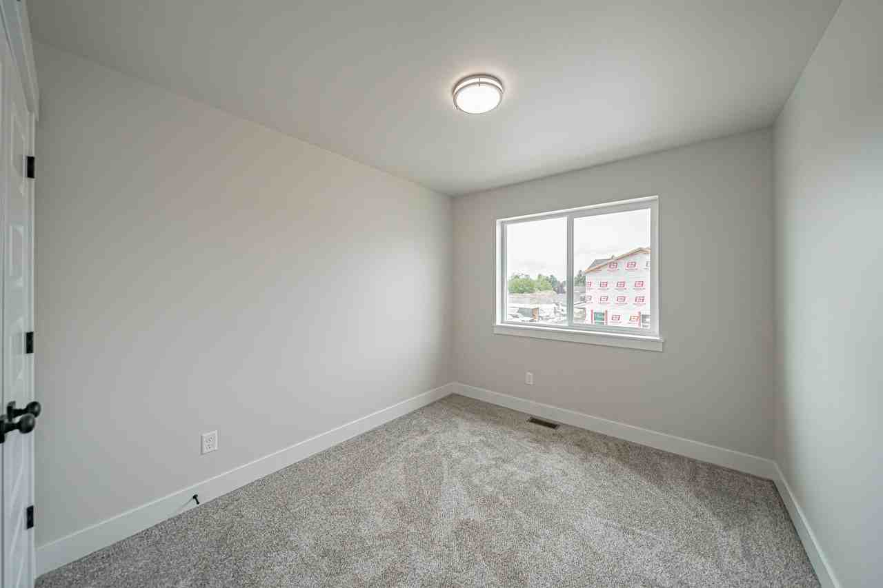 Huntshire Avenue 3 End - 2971 #2971 - Photo 7 of 12