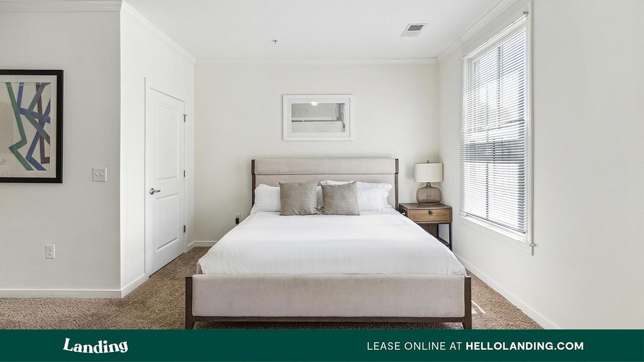 2001 E Broad St - Photo 2 of 50