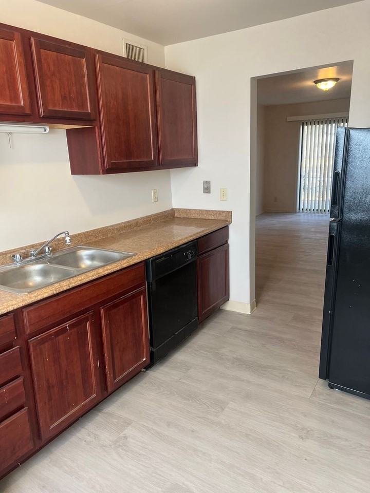 Park Gate Apartments - Photo 5 of 26