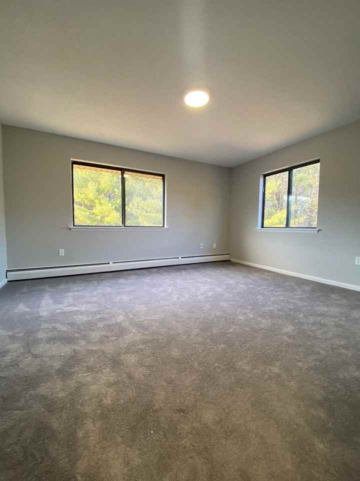 Avon Woods Apartments - Photo 5 of 50