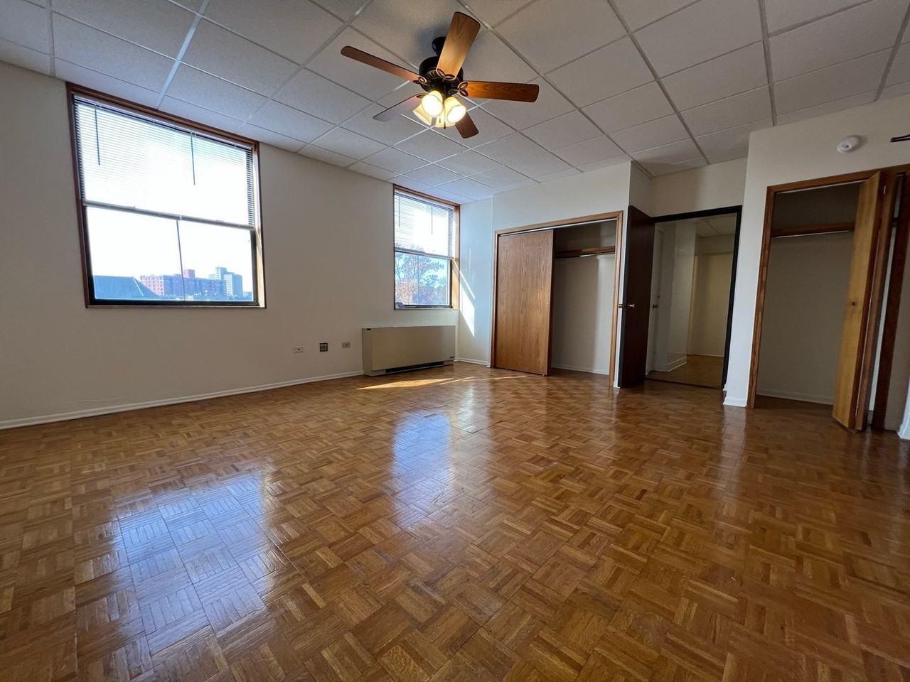 620 W. Belmont - Photo 2 of 35