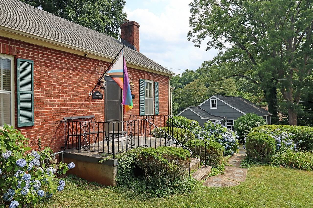 1412 Cherry Ave - Photo 2 of 18