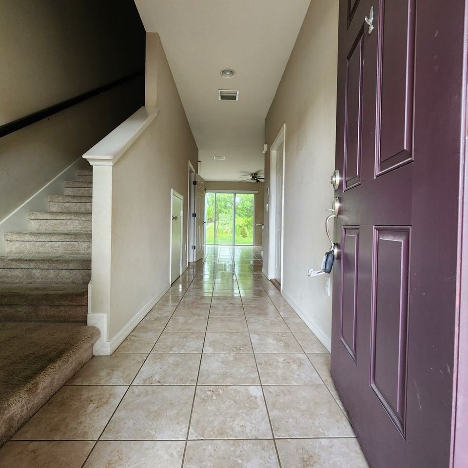 6913 Woodchase Glen Dr - Photo 2 of 10