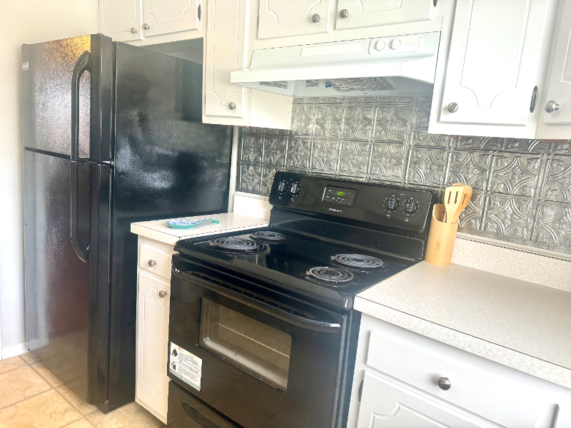 2922 Saint Marks Rd - Photo 5 of 17