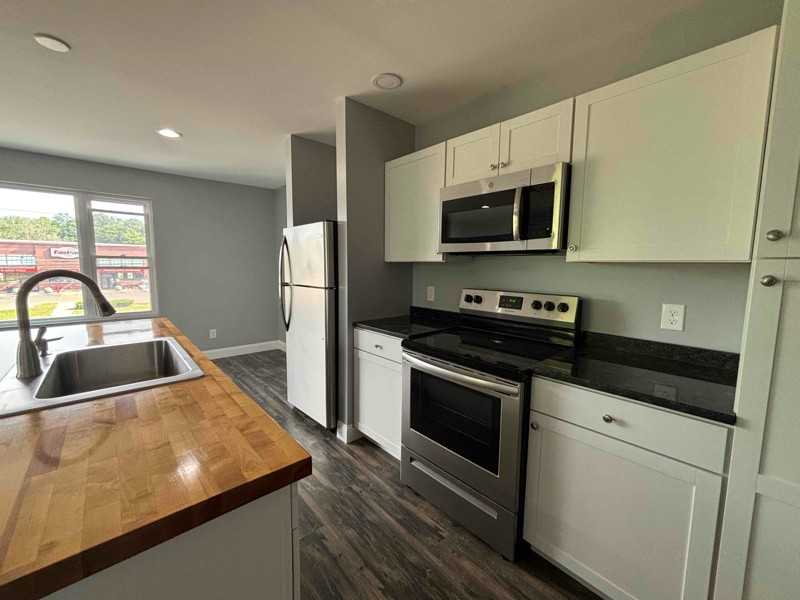 105 W Main St - Photo 3 of 9