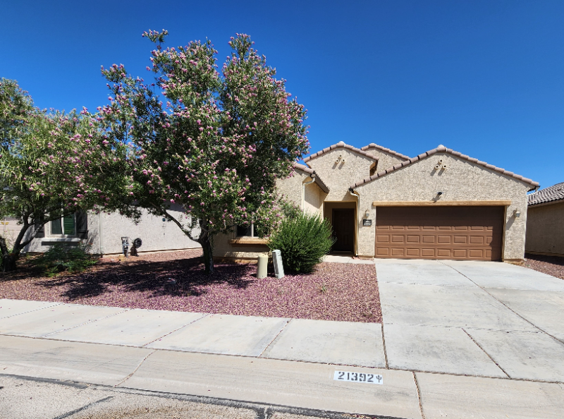 21392 E Homestead Dr - Photo 2 of 24