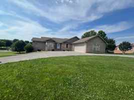 featured image of 734 Southview Cir