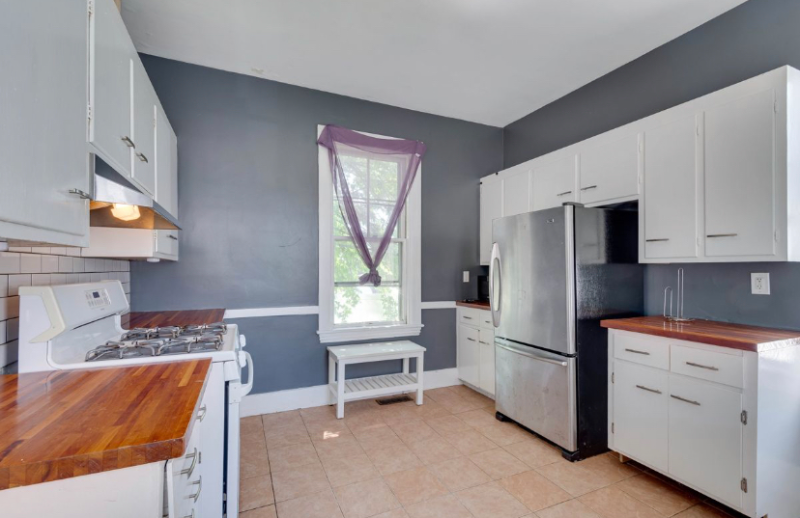 12 Fiske St #1 - Photo 3 of 18