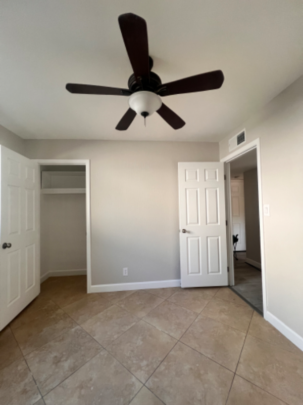 1939 E Concorda Dr - Photo 3 of 3