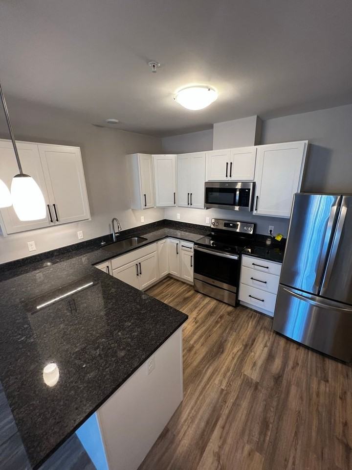 SCVC - 60 Severance Green - Photo 4 of 50