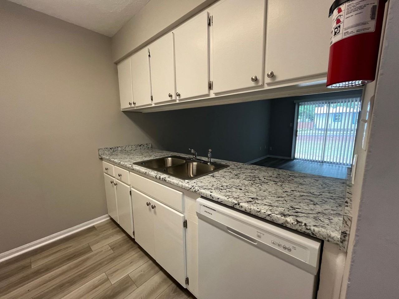 Springfield Manor - Photo 6 of 29