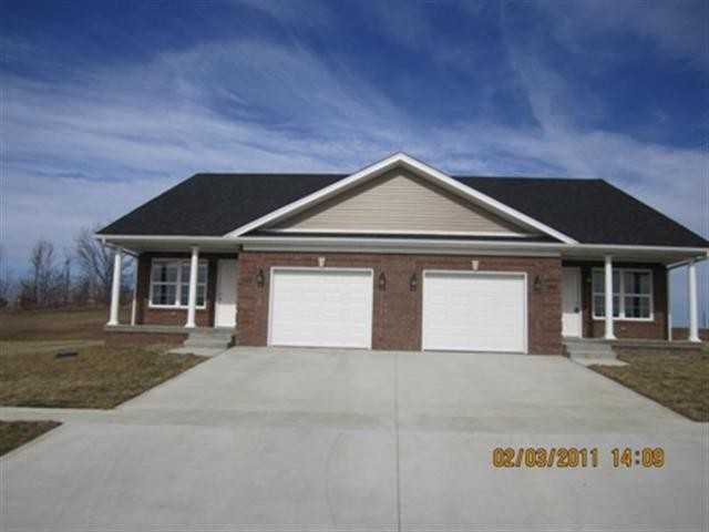 186 Applewood Ln - Photo 2 of 16