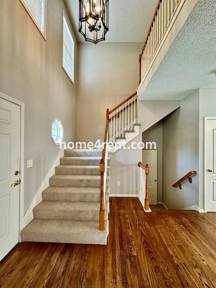 17825 W 160th St - Photo 5 of 50
