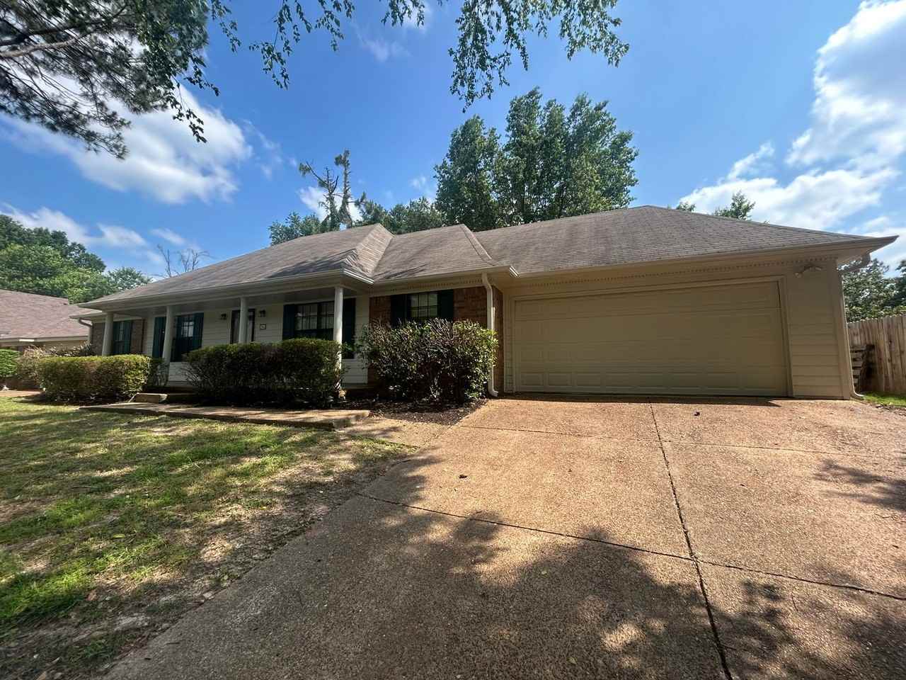 940 Grouse Meadows Dr - Photo 2 of 15