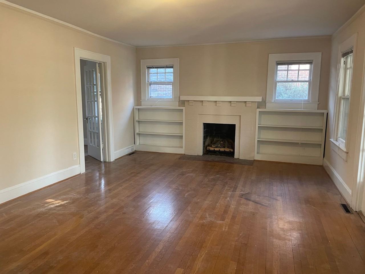 626 S Mendenhall St - Photo 3 of 17