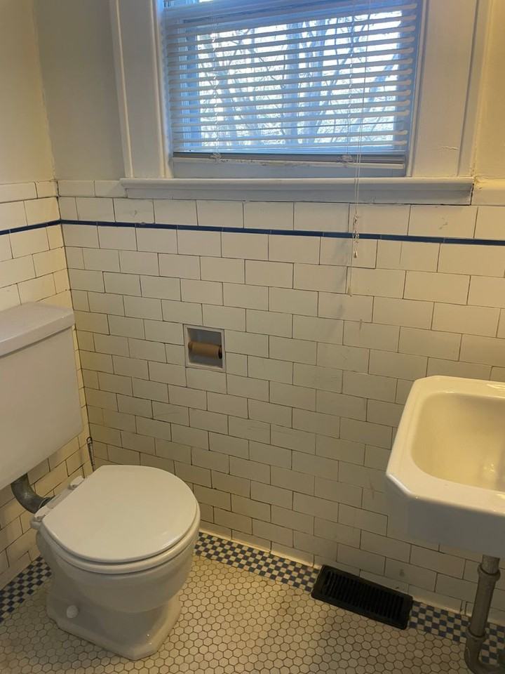 626 S Mendenhall St - Photo 6 of 17