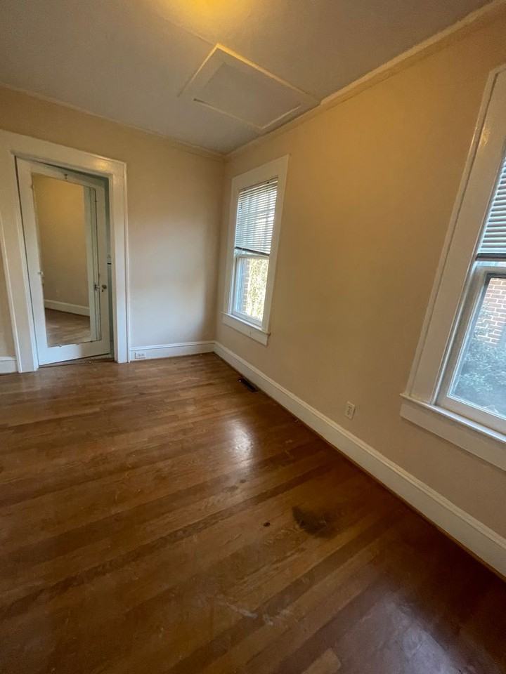 626 S Mendenhall St - Photo 7 of 17
