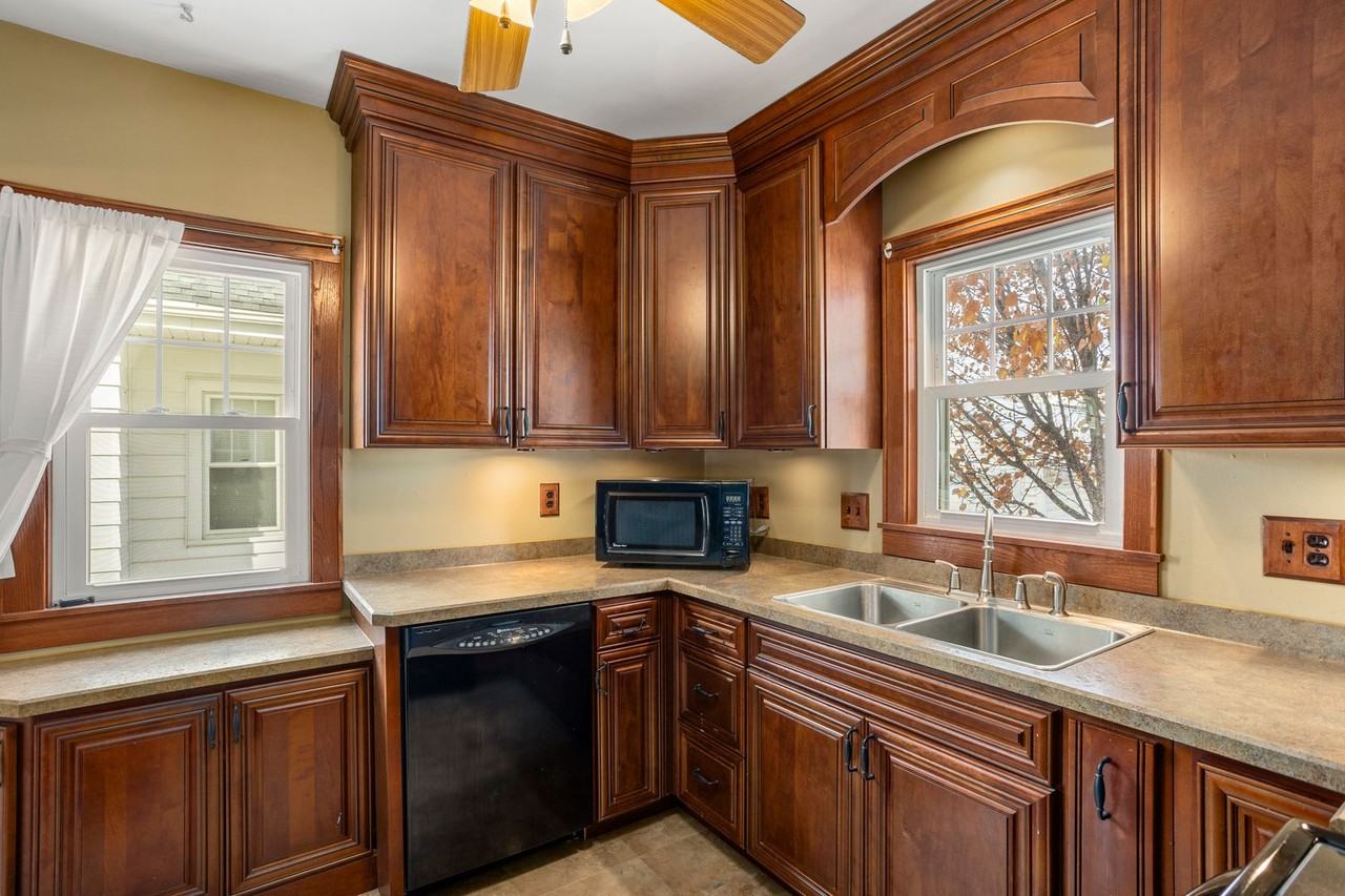 177 14th St - Photo 2 of 16