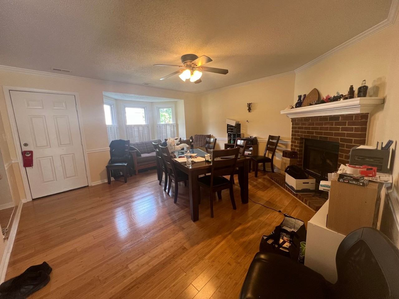 104 Kingsbridge Ln - Photo 4 of 18