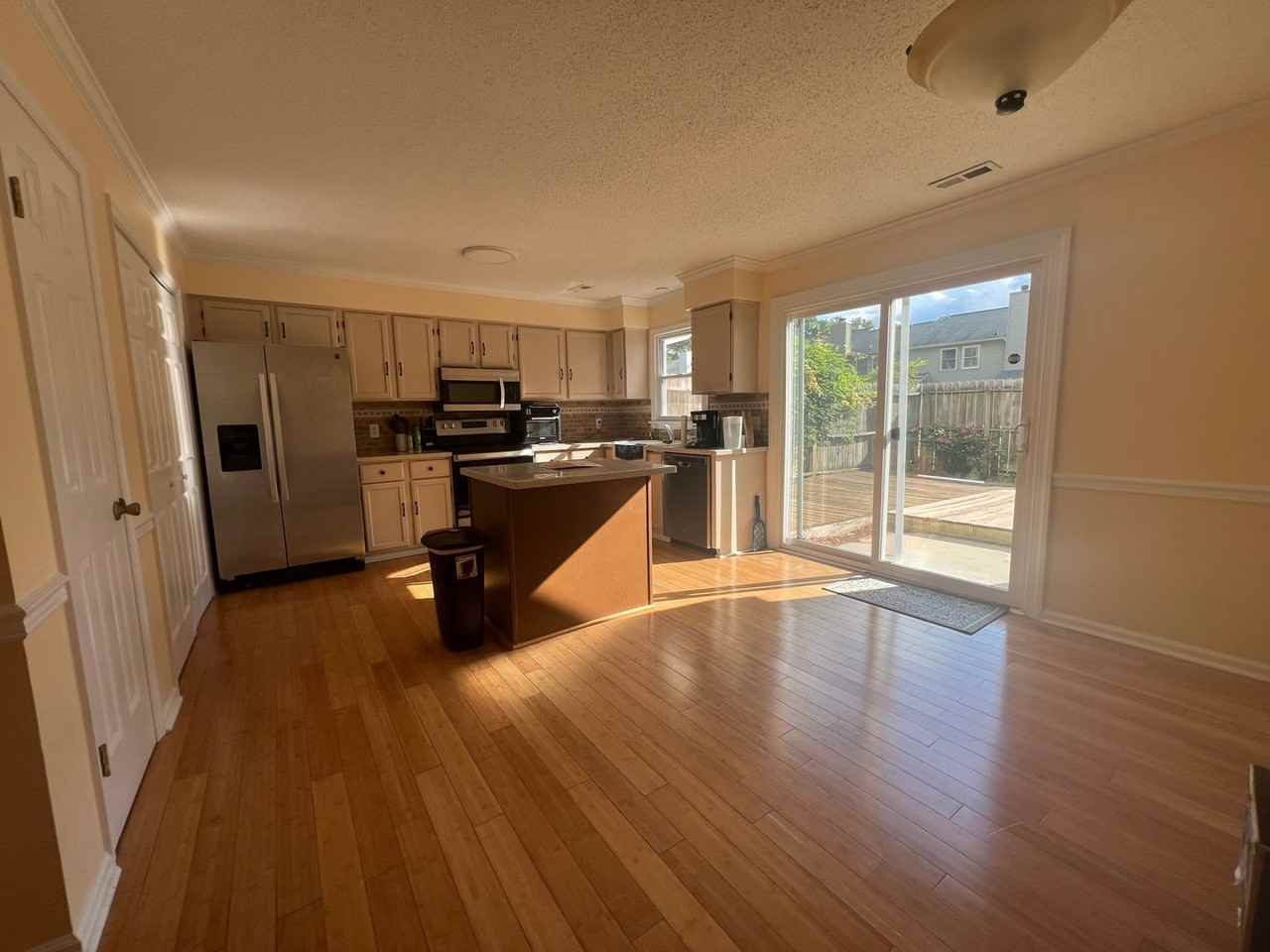 104 Kingsbridge Ln - Photo 7 of 18