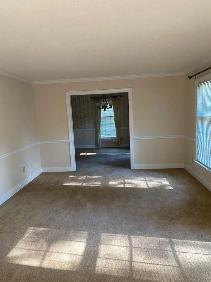 131 Antler Rd - Photo 6 of 37