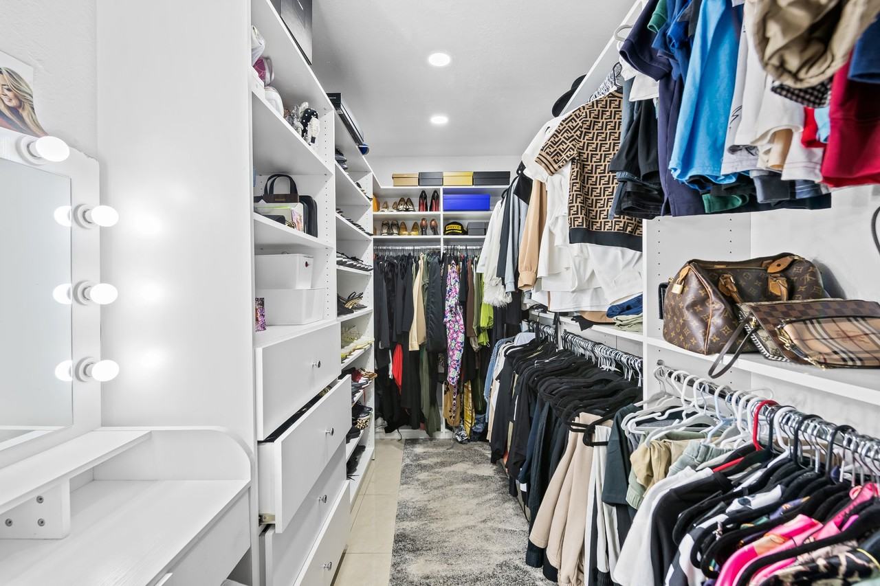 14910 Tetherclift St #NA - Photo 2 of 20