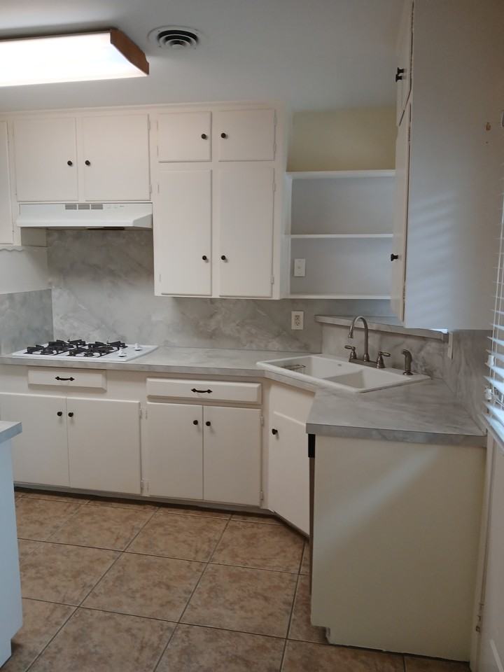 401 La Salle Dr #401 - Photo 2 of 16