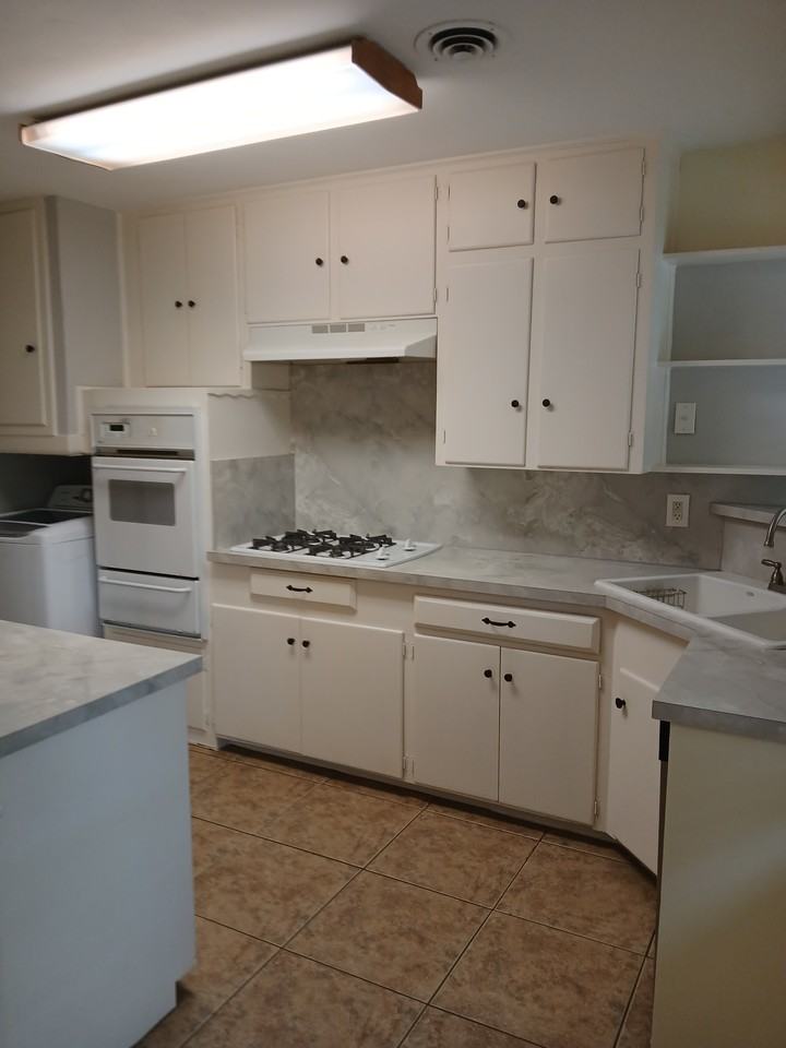 401 La Salle Dr #401 - Photo 3 of 16