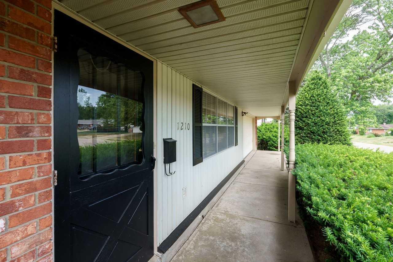 1210 Rona Parkway Dr #NA - Photo 4 of 35