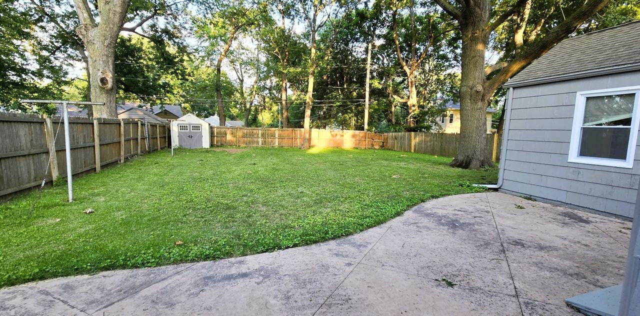 7323 Glenwood Ln #NA - Photo 2 of 18