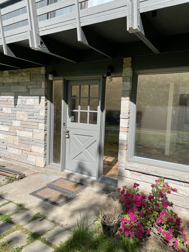 23850 Se 111th St - Photo 2 of 13