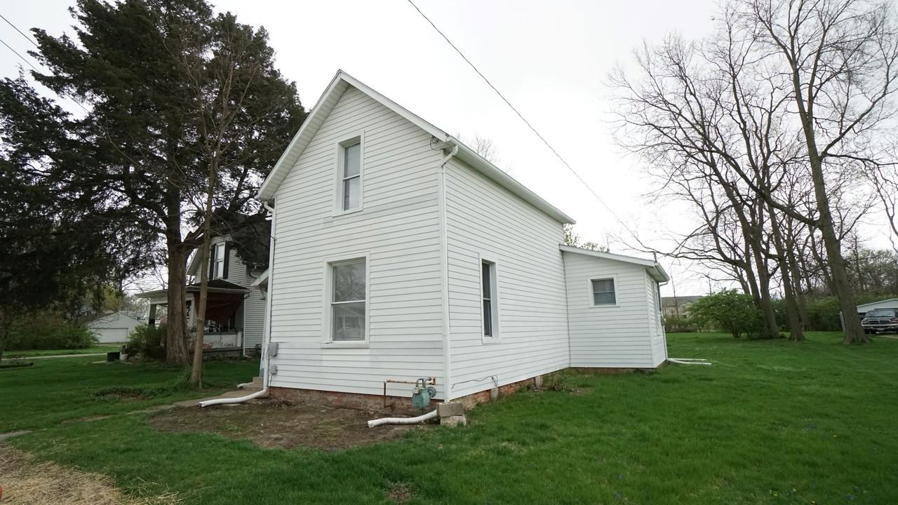 139 W Broadway St #NA - Photo 2 of 21