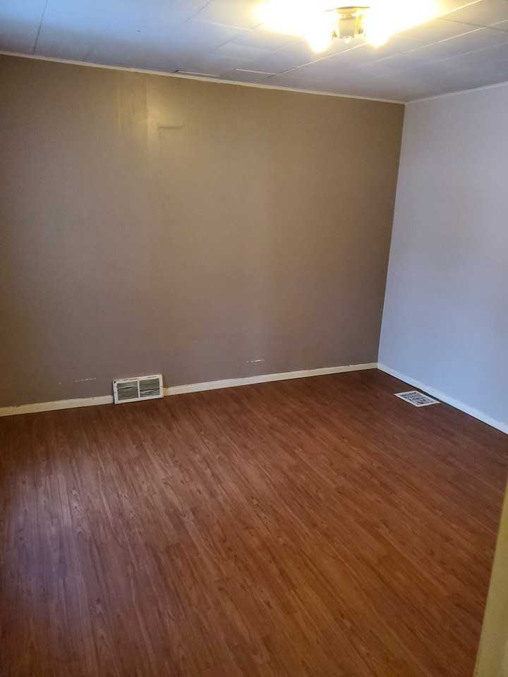 716 6th Ave #NA - Photo 2 of 4