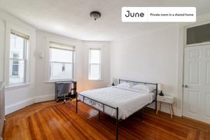 featured image of 17 Michigan Ave #C