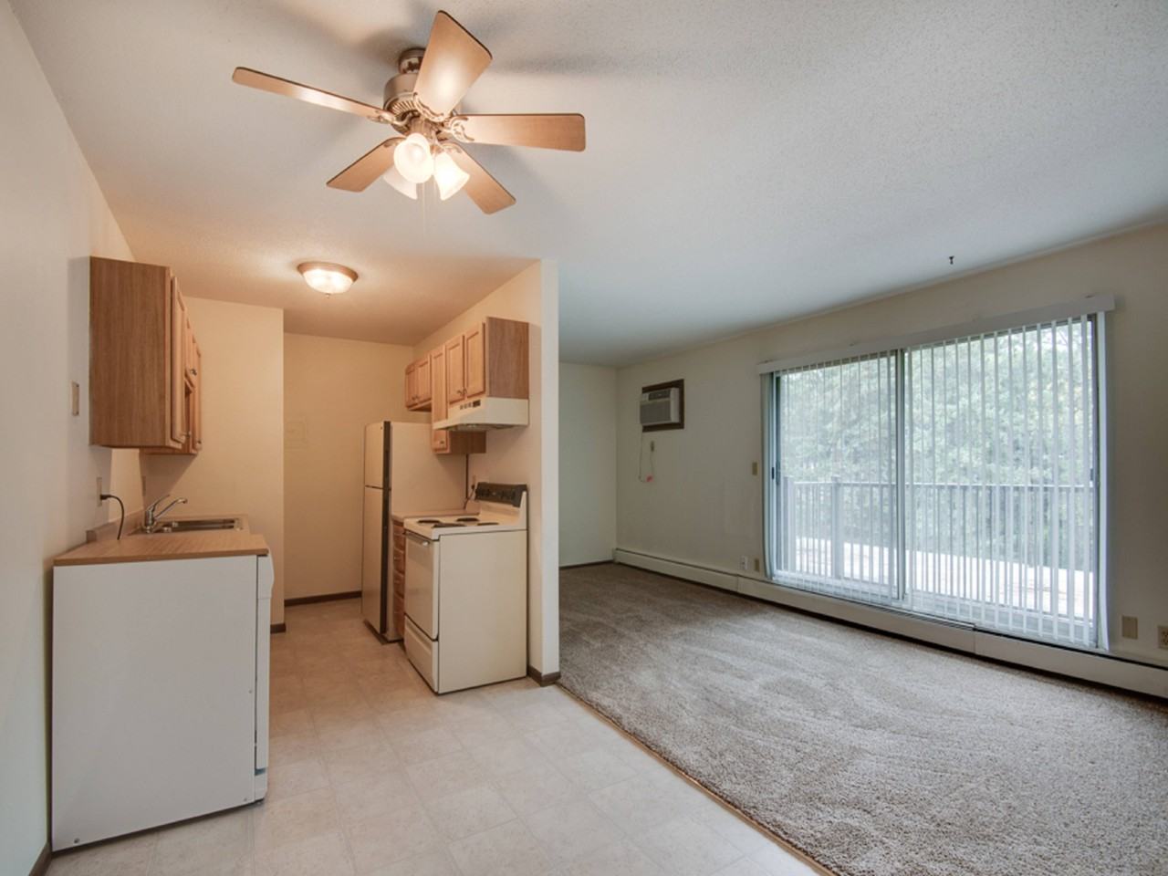 Pinehurst Apartments - Photo 3 of 28