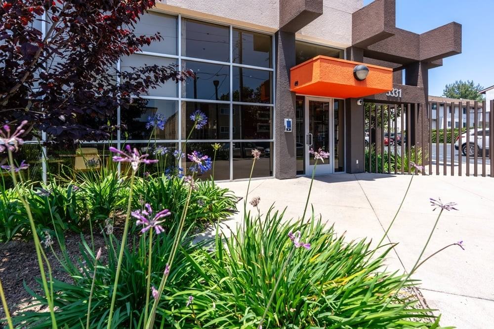 California Villages Valley Village - Photo 5 of 50