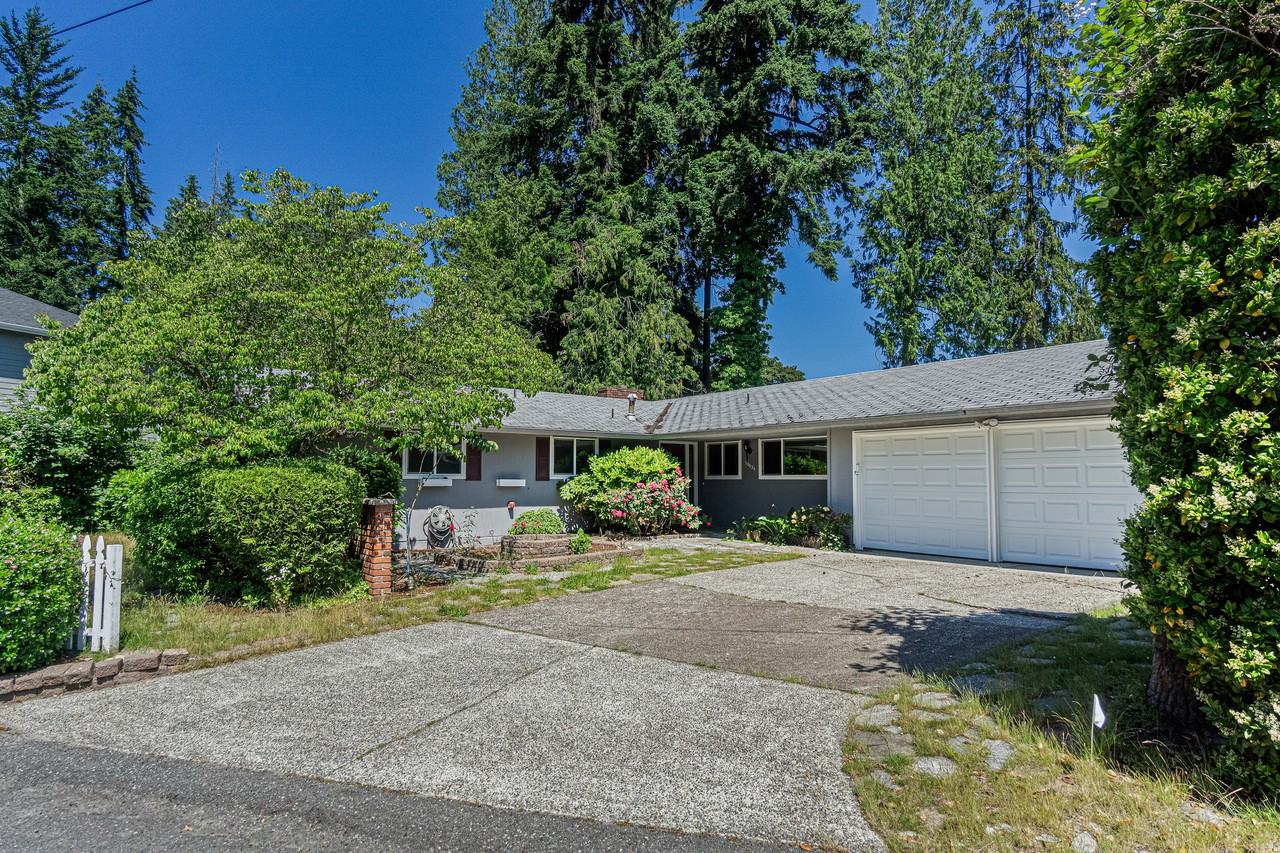 10434 Ne 16th Pl #1 - Photo 2 of 23