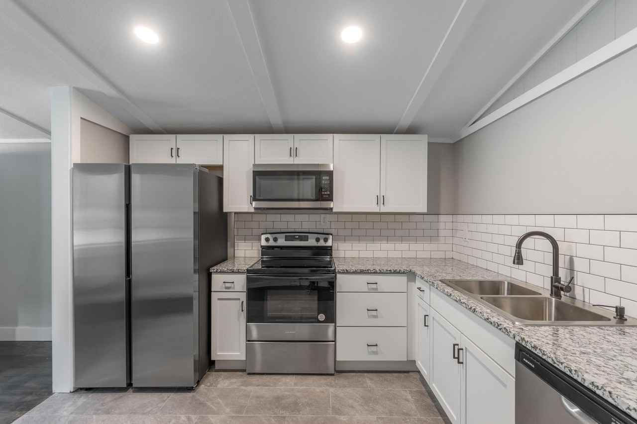 S Forest Ave - Photo 5 of 9