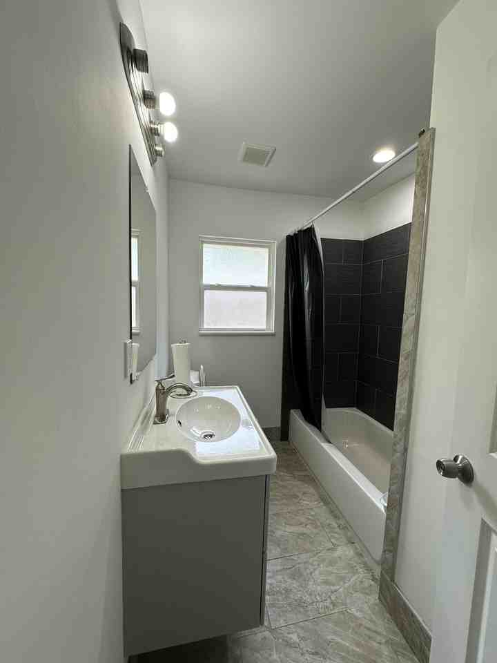 Rockmart Dr Nw - Photo 2 of 9