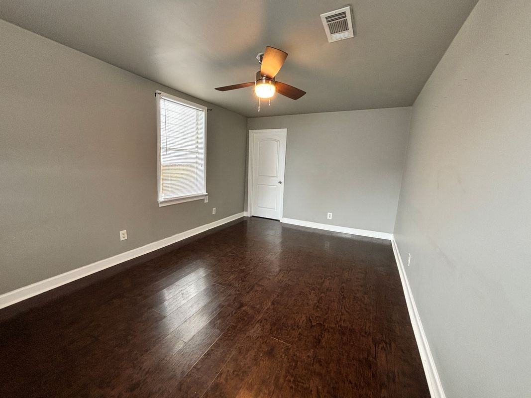 2546 Saint Ann St - Photo 2 of 11