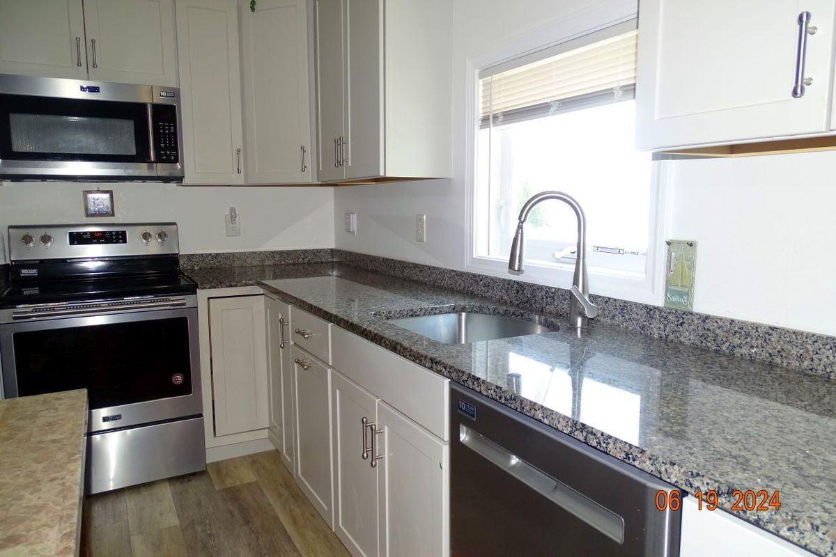 952 Post Rd - Photo 6 of 23