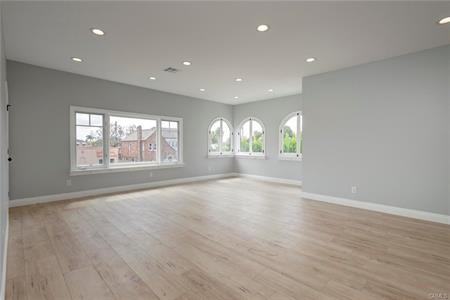 1241 Meadowbrook Ave - Photo 3 of 45